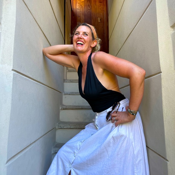 Meet your Posher, Stacy - Picture 2 of 2